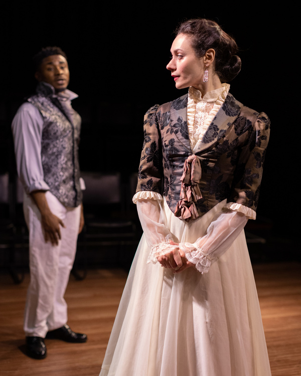 Photos: First Look At The Rhode Premiere of Lolita Chakrabarti's RED VELVET Image