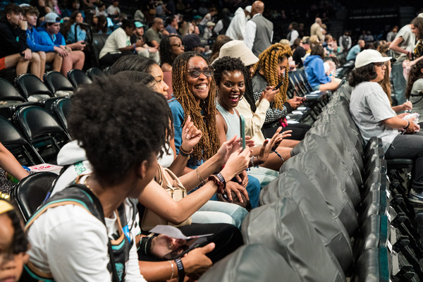 Photos: FLEX Team Takes a Field Trip to a NY Liberty Game Image