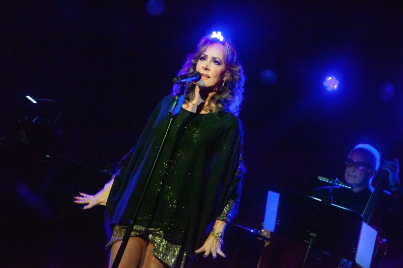 Review: Janine LaManna Owns The Stage In BLACK & GOLD at The Green Room 42 Image