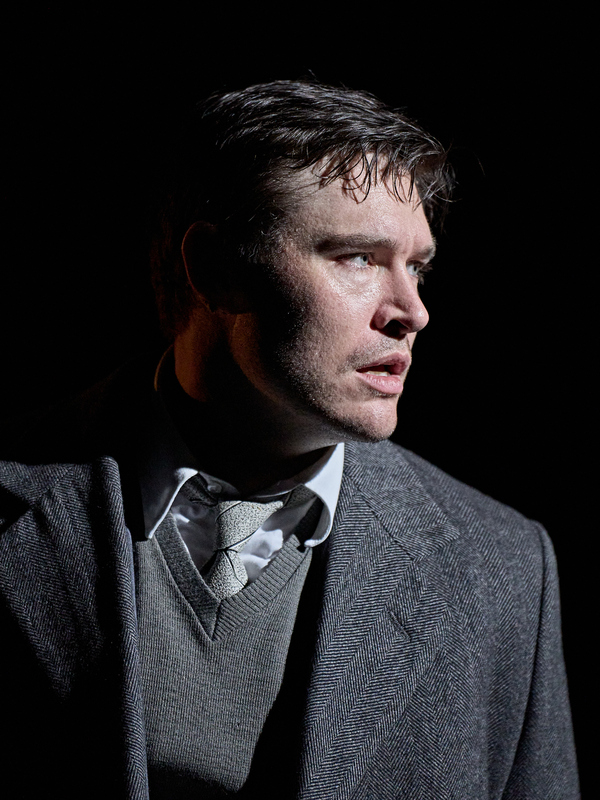 Photos: First Look at THE THIRD MAN at the Menier Chocolate Factory Image
