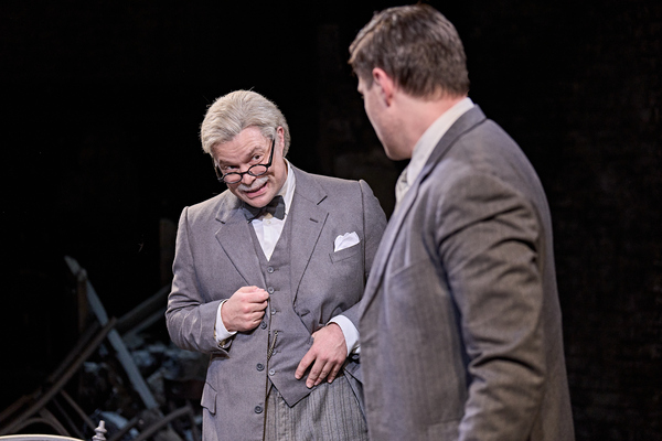 Photos: First Look at THE THIRD MAN at the Menier Chocolate Factory Image