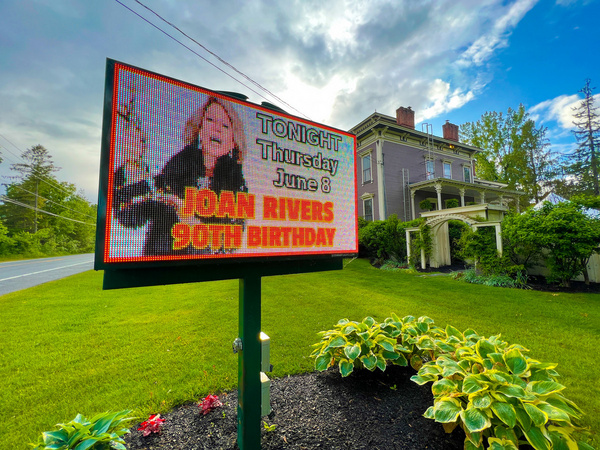 Photos: First Look at Joe Posa as Joan Rivers in THE B**CH IS BACK FOR HER 90TH BIRTHDAY Image