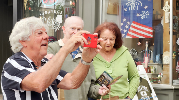 Photos: First Look at Joe Posa as Joan Rivers in THE B**CH IS BACK FOR HER 90TH BIRTHDAY Image