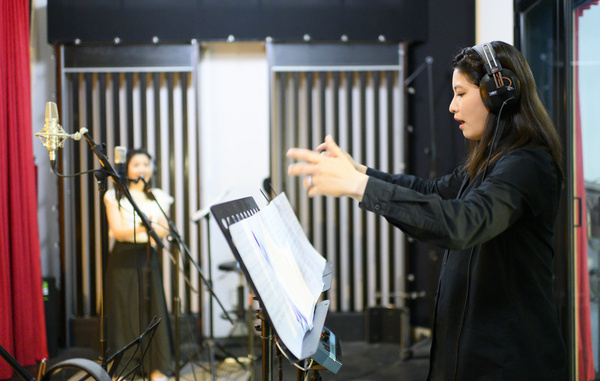 Photos: First Look at the Original Taiwan Company of NEXT TO NORMAL Image