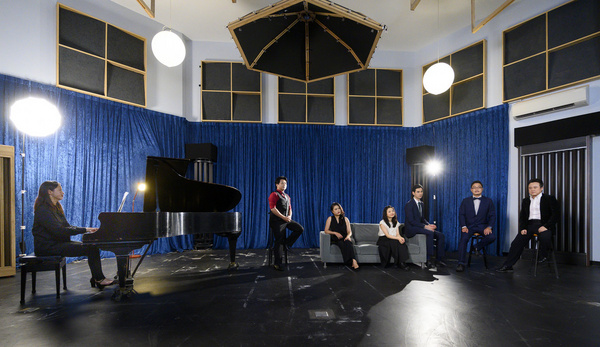 Photos: First Look at the Original Taiwan Company of NEXT TO NORMAL Image