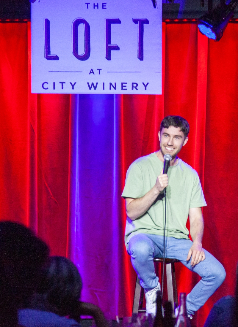 Review: Online Viral Sensations Robyn Schall & Will Burkart Knock It Out With Jokes & Stories At City Winery Image