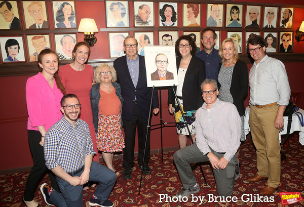Photos: Manhattan Theatre Club's Barry Grove Receives Portrait at Sardi's Image