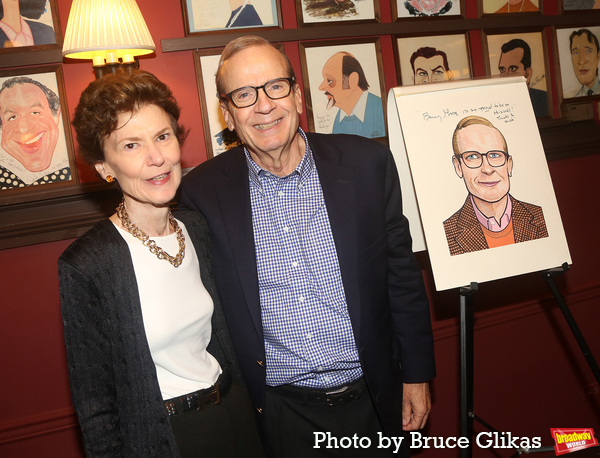Photos: Manhattan Theatre Club's Barry Grove Receives Portrait at Sardi's Image