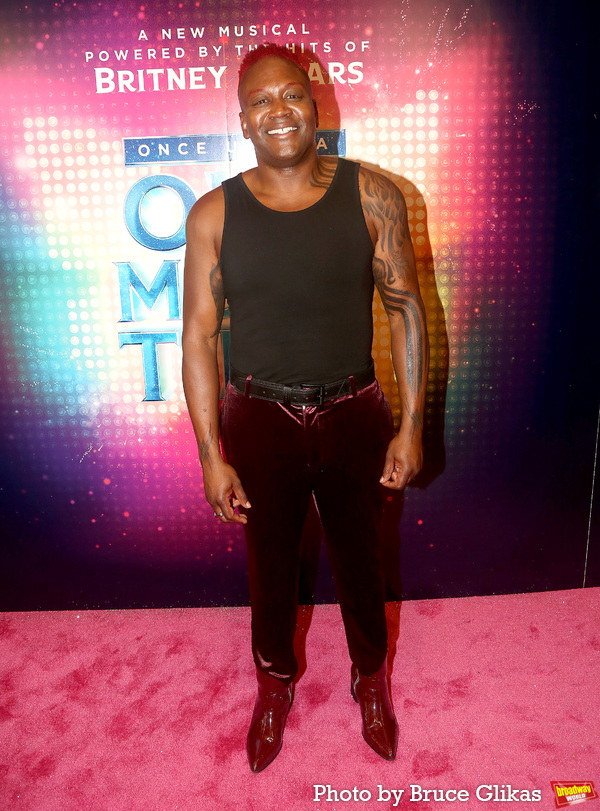 Photos: Stars Walk the Pink Carpet at ONCE UPON A ONE MORE TIME Opening Night! Image
