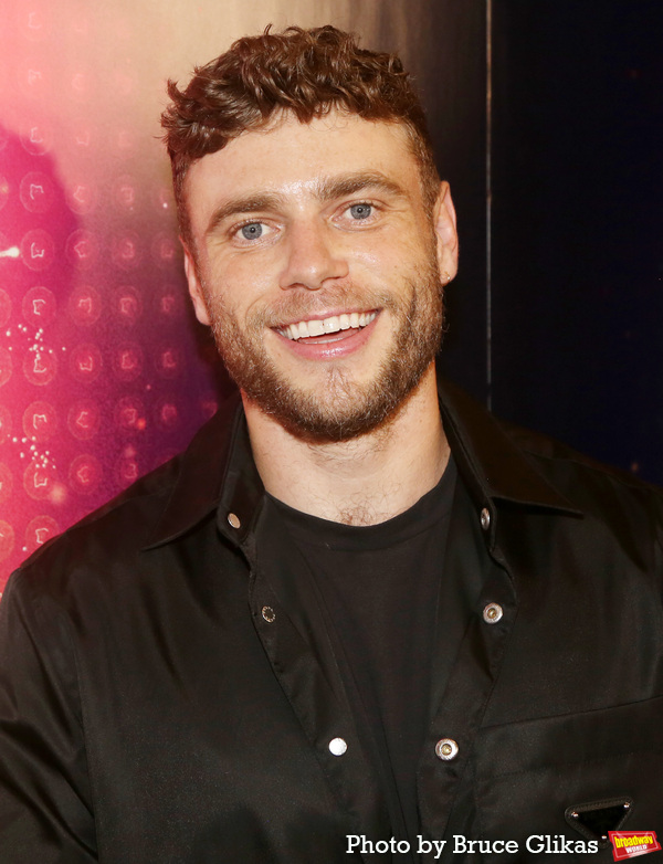 Photos: Stars Walk the Pink Carpet at ONCE UPON A ONE MORE TIME Opening Night! Image