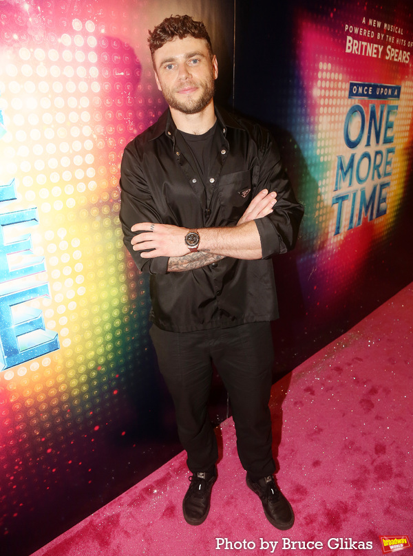 Photos: Stars Walk the Pink Carpet at ONCE UPON A ONE MORE TIME Opening Night! Image