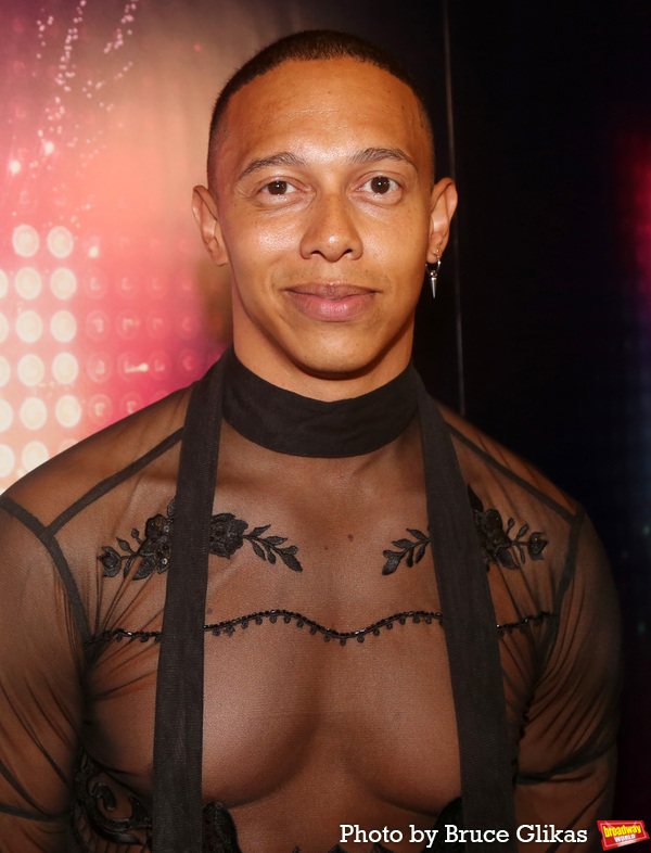Photos: Stars Walk the Pink Carpet at ONCE UPON A ONE MORE TIME Opening Night! Image
