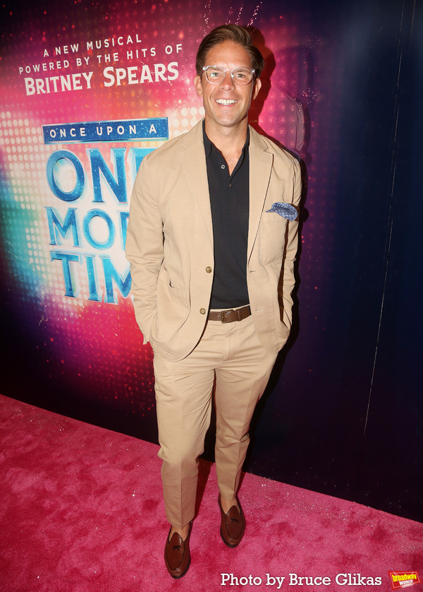 Photos: Stars Walk the Pink Carpet at ONCE UPON A ONE MORE TIME Opening Night! Image