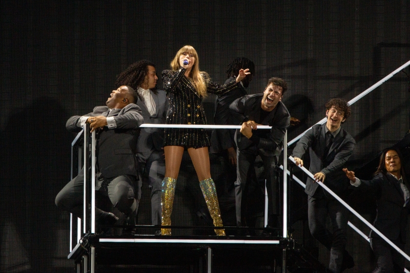 Review: TAYLOR SWIFT - THE ERAS TOUR at U.S. Bank Stadium Image