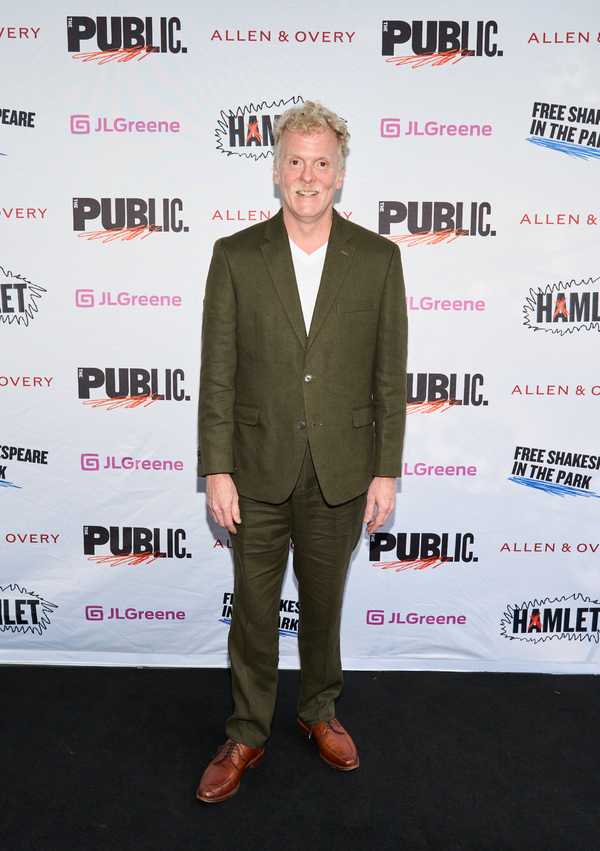 Photos: Go Inside Opening Night of HAMLET at Free Shakespeare in the Park Image