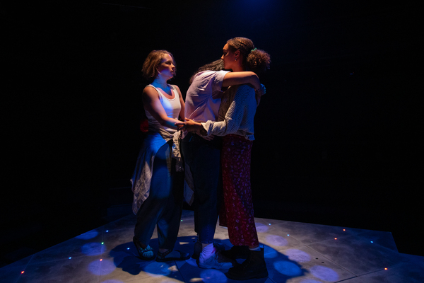 Photos: First Look at THE SWELL World Premiere at Orange Tree Theatre Image