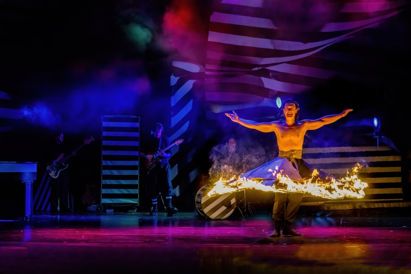 Review: ASHTON BROTHERS – BROTHERS ⭐️⭐️⭐️⭐️ at Kleine Komedie Image