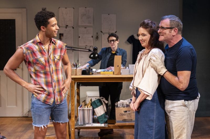 Review: FUN HOME at Studio Theatre Image