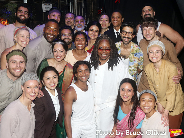 Photos: Whoopi Goldberg Visits LIFE OF PI on Broadway Image
