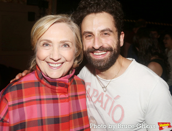 Photos: LEOPOLDSTADT Welcomes The Clinton Family And Ben Stiller Backstage For A Visit Image