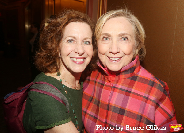 Photos: LEOPOLDSTADT Welcomes The Clinton Family And Ben Stiller Backstage For A Visit Image