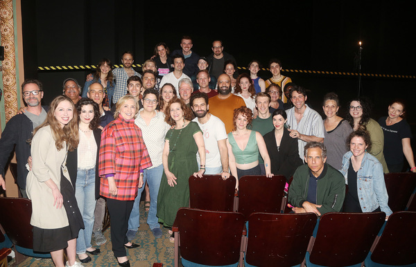 Photos: LEOPOLDSTADT Welcomes The Clinton Family And Ben Stiller Backstage For A Visit Image