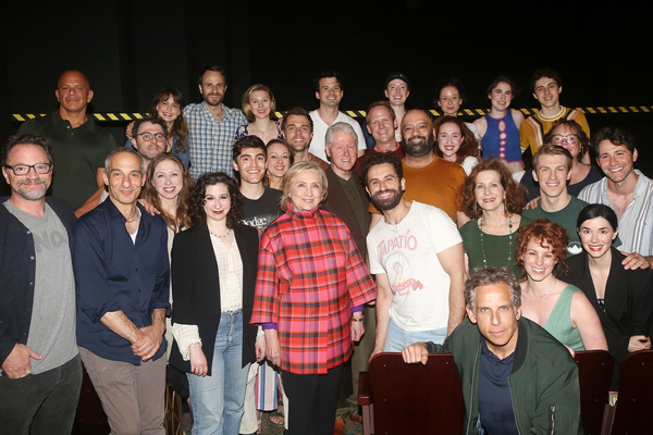 Photos: LEOPOLDSTADT Welcomes The Clinton Family And Ben Stiller Backstage For A Visit Image