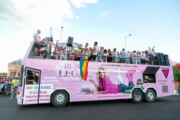 Photos: UNA RUBIA MUY LEGAL luce carroza en la Manifestación de MADO23  Image