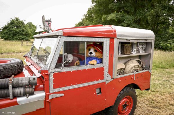 Photos: First Look at PADDINGTON LO-COMMOTION at Blenheim Palace Image