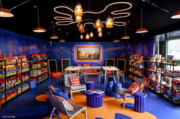 Photos: First Look at PADDINGTON LO-COMMOTION at Blenheim Palace Image