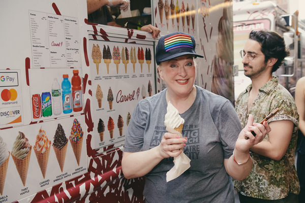Photos: FUNNY GIRL Celebrates 500 Broadway Performances With A Visit From Carvel! Image