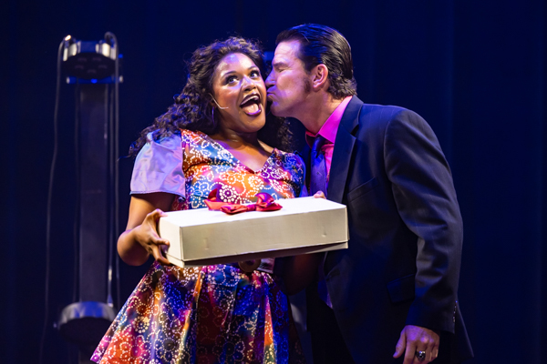 Photos: First Look at MTVarts' SISTER ACT Image