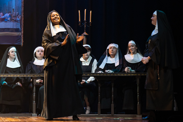 Photos: First Look at MTVarts' SISTER ACT Image