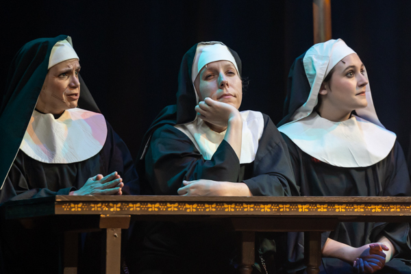 Photos: First Look at MTVarts' SISTER ACT Image