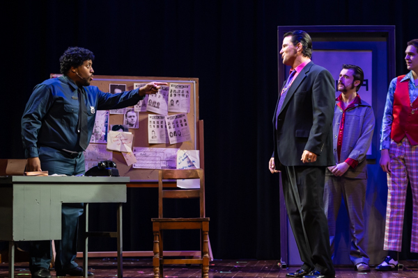 Photos: First Look at MTVarts' SISTER ACT Image