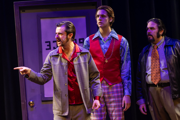 Photos: First Look at MTVarts' SISTER ACT Image