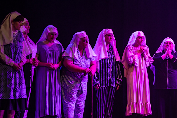 Photos: First Look at MTVarts' SISTER ACT Image