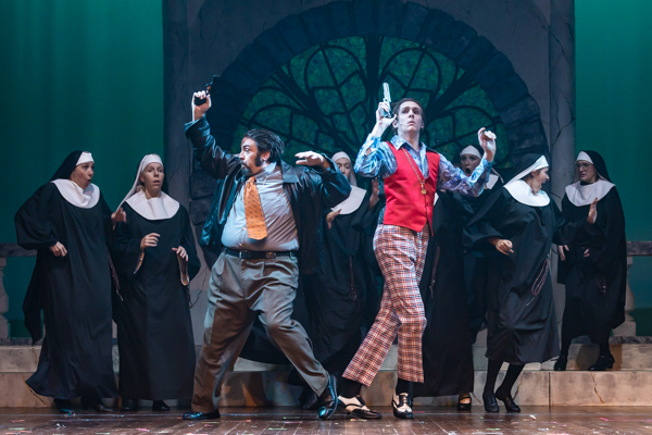 Photos: First Look at MTVarts' SISTER ACT Image