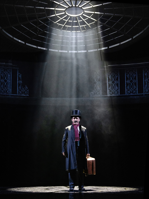 Photos: First Look at Mark Rylance in DR SEMMELWEIS at the Harold Pinter Theatre Image