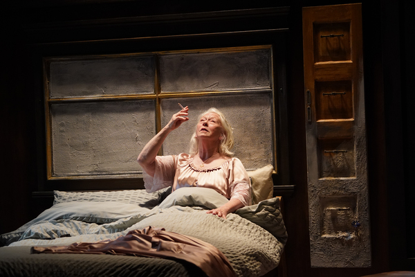 Photos: First Look at Marie Mullen in THE SAVIOUR at Irish Rep Image