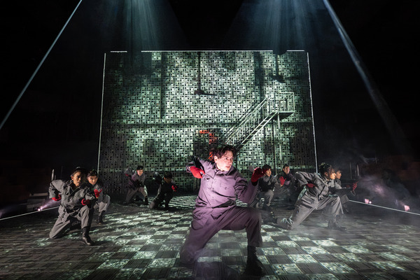 Photos: First Look at Non-Replica MISS SAIGON with the First Female Engineer Image