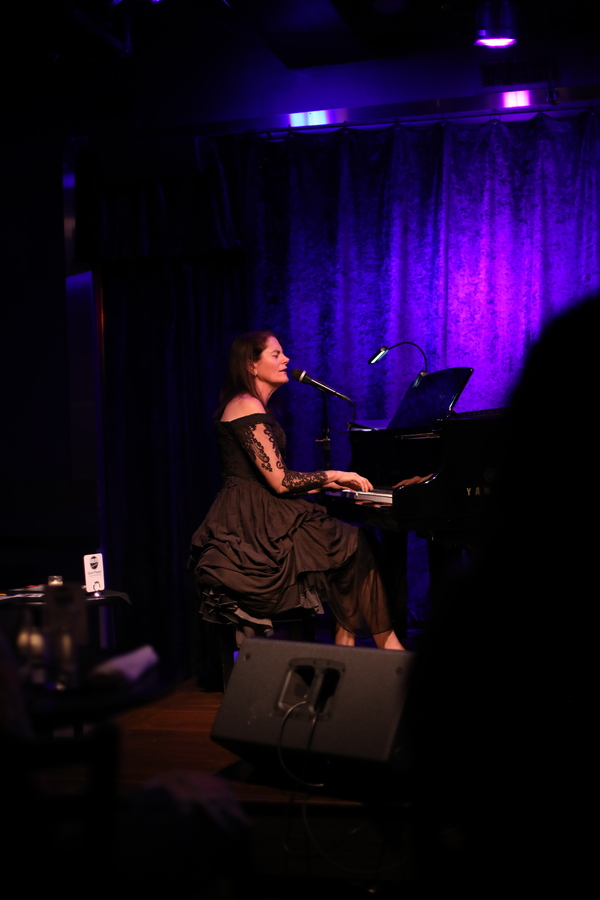 Photos: THE LINEUP WITH SUSIE MOSHER From July 11th Looking Good At Birdland Theater Image