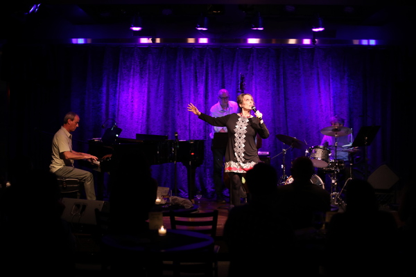 Photos: THE LINEUP WITH SUSIE MOSHER From July 11th Looking Good At Birdland Theater Image