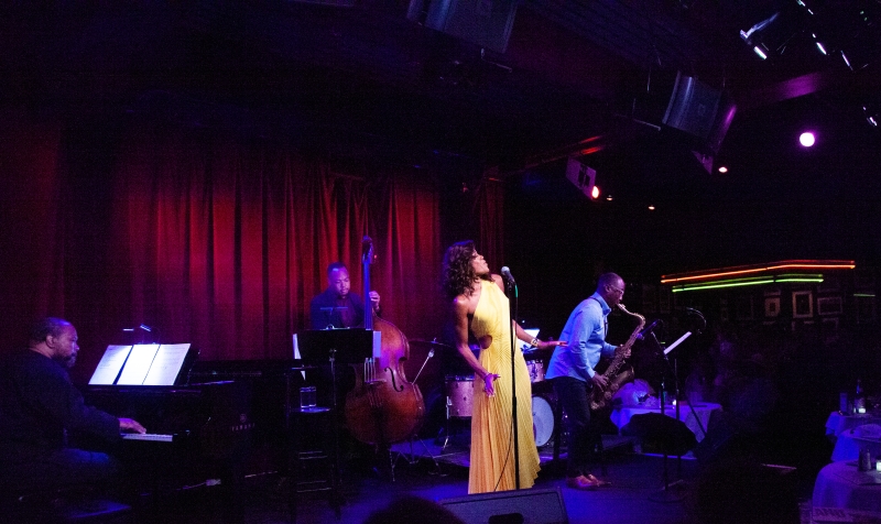 Review: NICOLE HENRY Packs The House For Birdland Debut Image