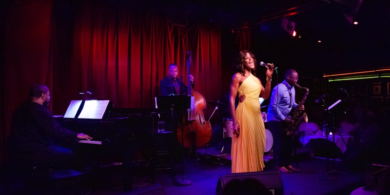 Review: NICOLE HENRY Packs The House For Birdland Debut Image