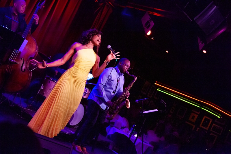 Review: NICOLE HENRY Packs The House For Birdland Debut Image