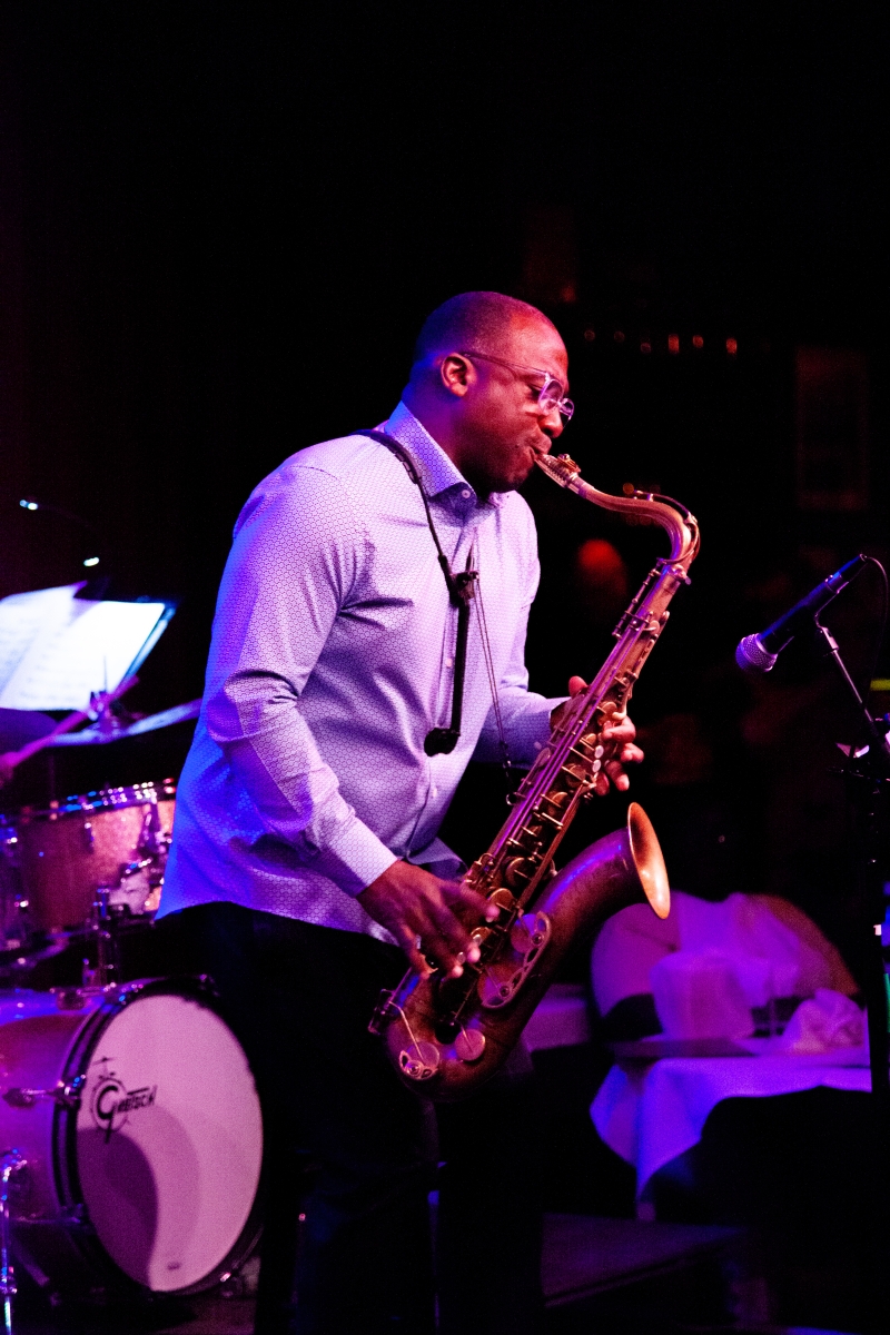 Review: NICOLE HENRY Packs The House For Birdland Debut Image