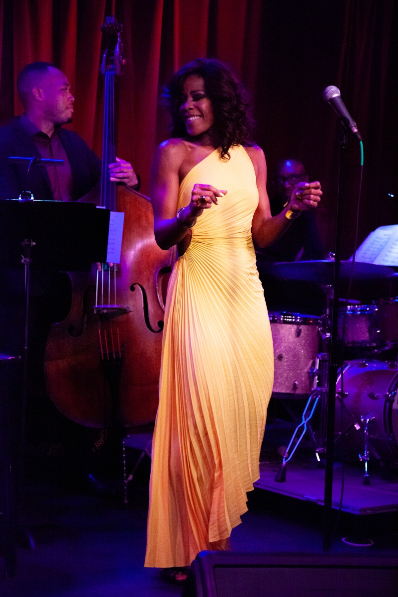 Review: NICOLE HENRY Packs The House For Birdland Debut Image