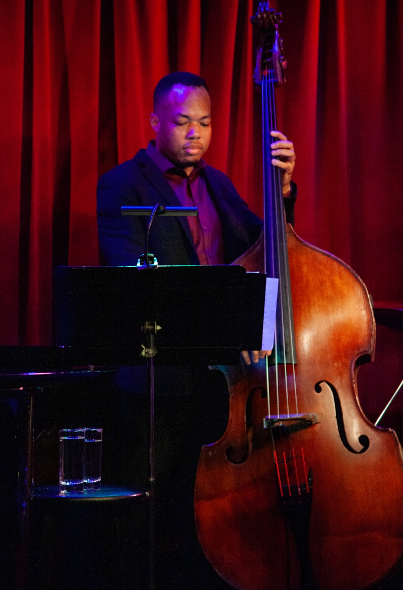 Review: NICOLE HENRY Packs The House For Birdland Debut Image