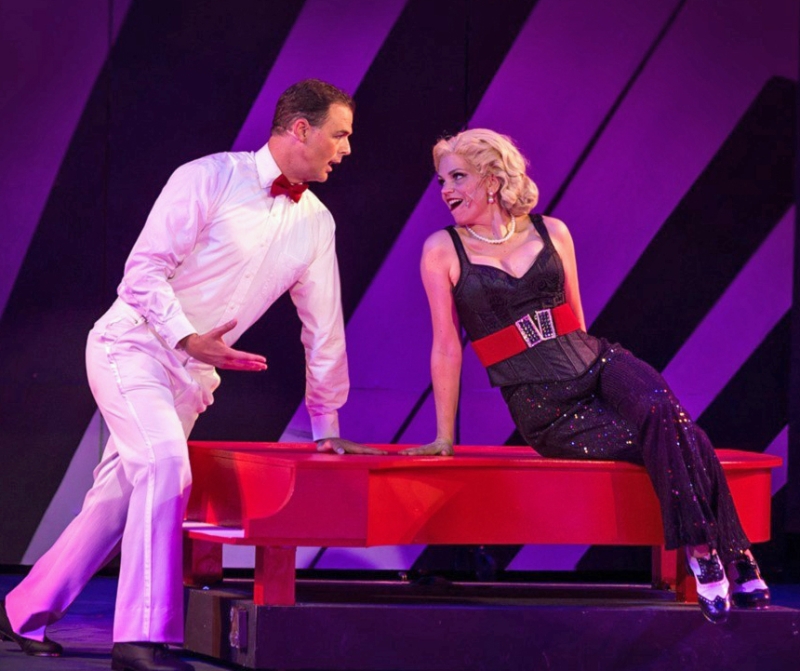 Review: IRVING BERLIN'S WHITE CHRISTMAS at Theatre In The Park Image